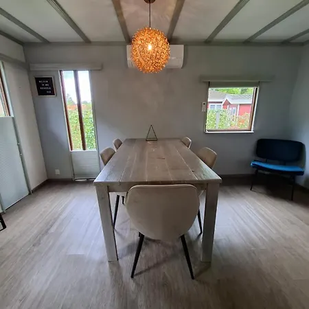 5-person Forest Near - Recreational Only 木屋 *